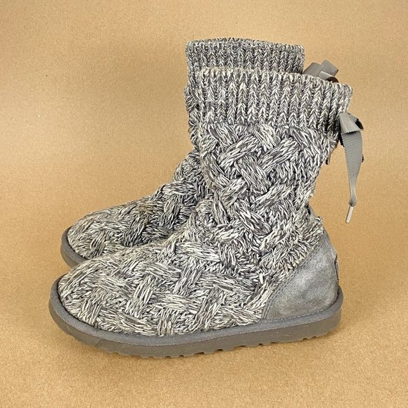 UGG Shoes - UGG Isla Knit Lace Back Boot Women's Size 7 Gray Ribbon Lace Up 1008840